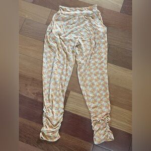 Balloon or MC Hammer pants